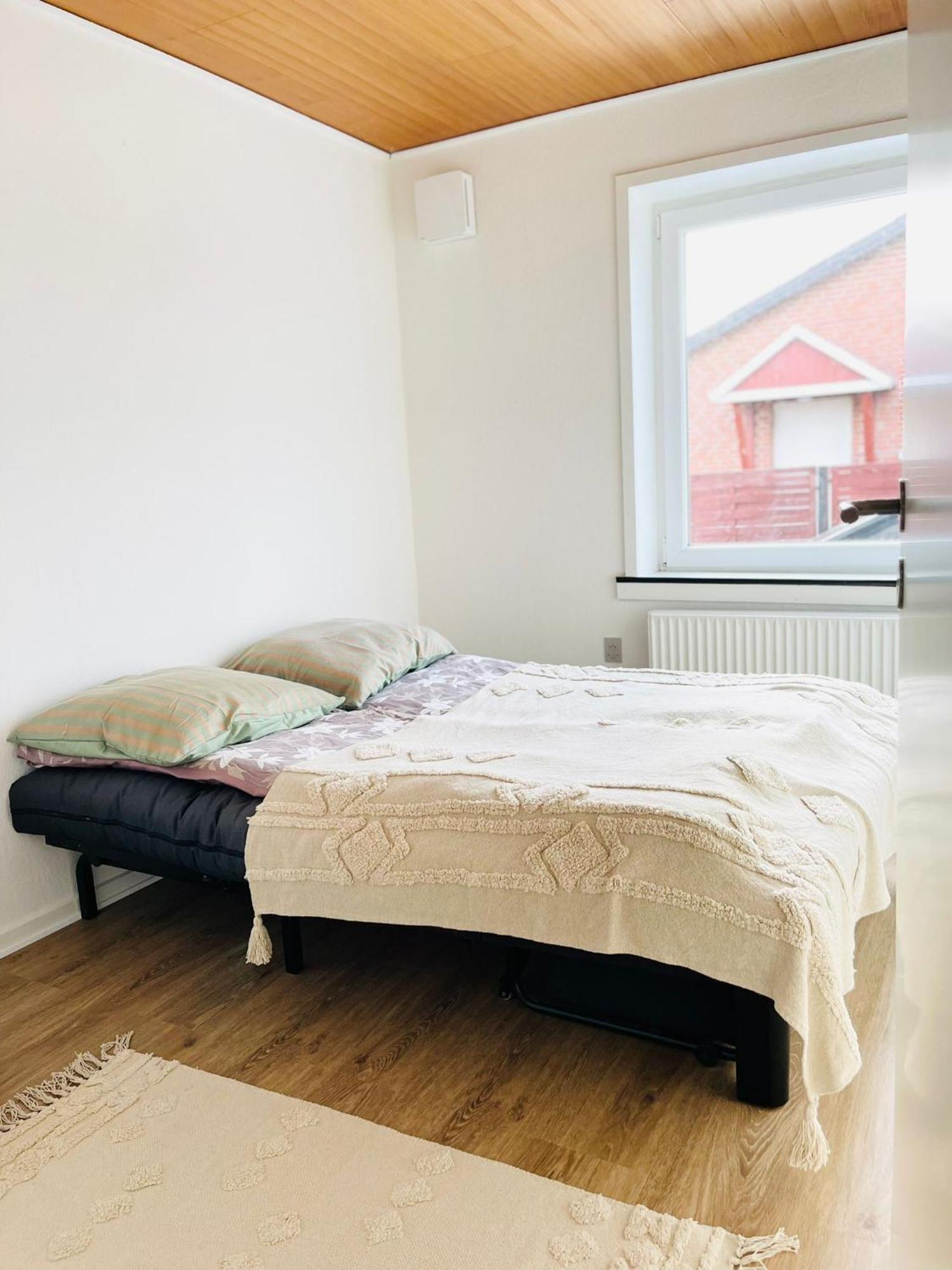Scandinavian House Hotel- Holbol, Krusa Bagian luar foto
