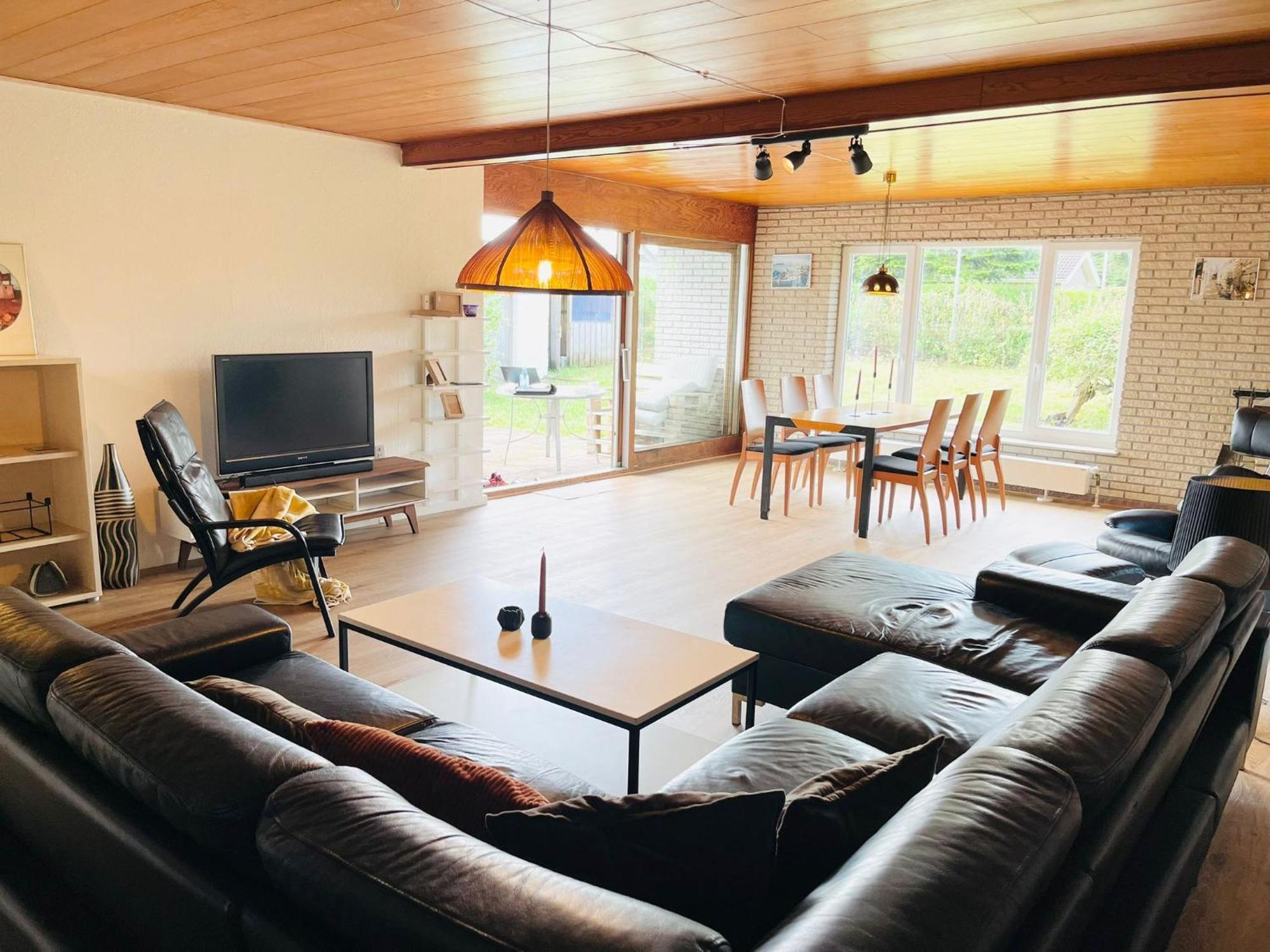 Scandinavian House Hotel- Holbol, Krusa Bagian luar foto