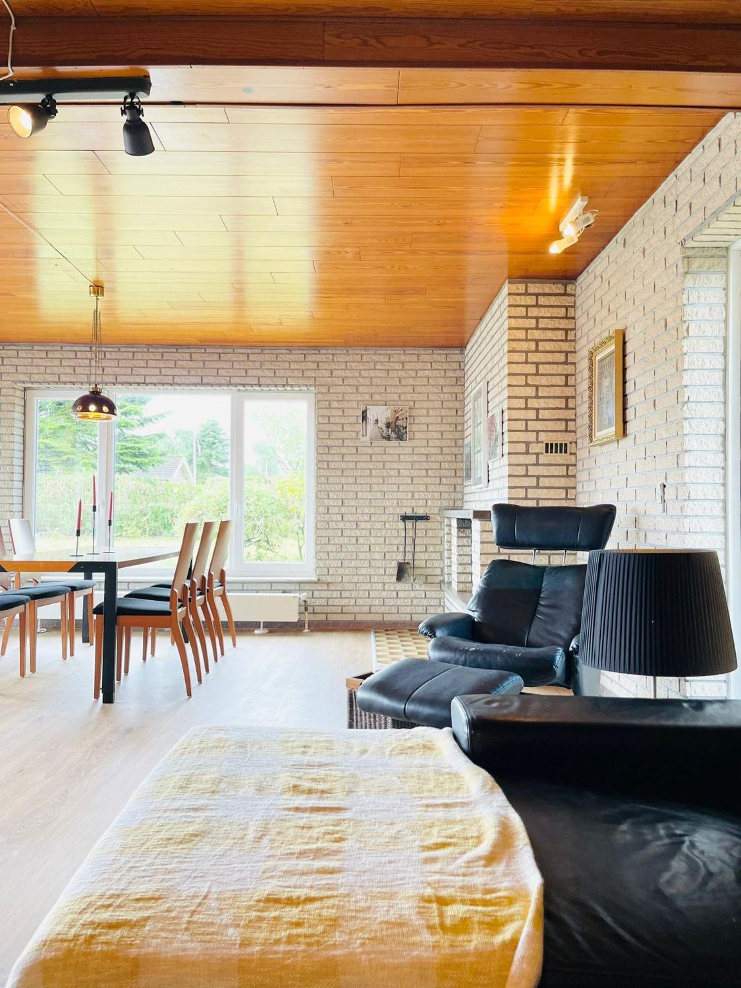 Scandinavian House Hotel- Holbol, Krusa Bagian luar foto