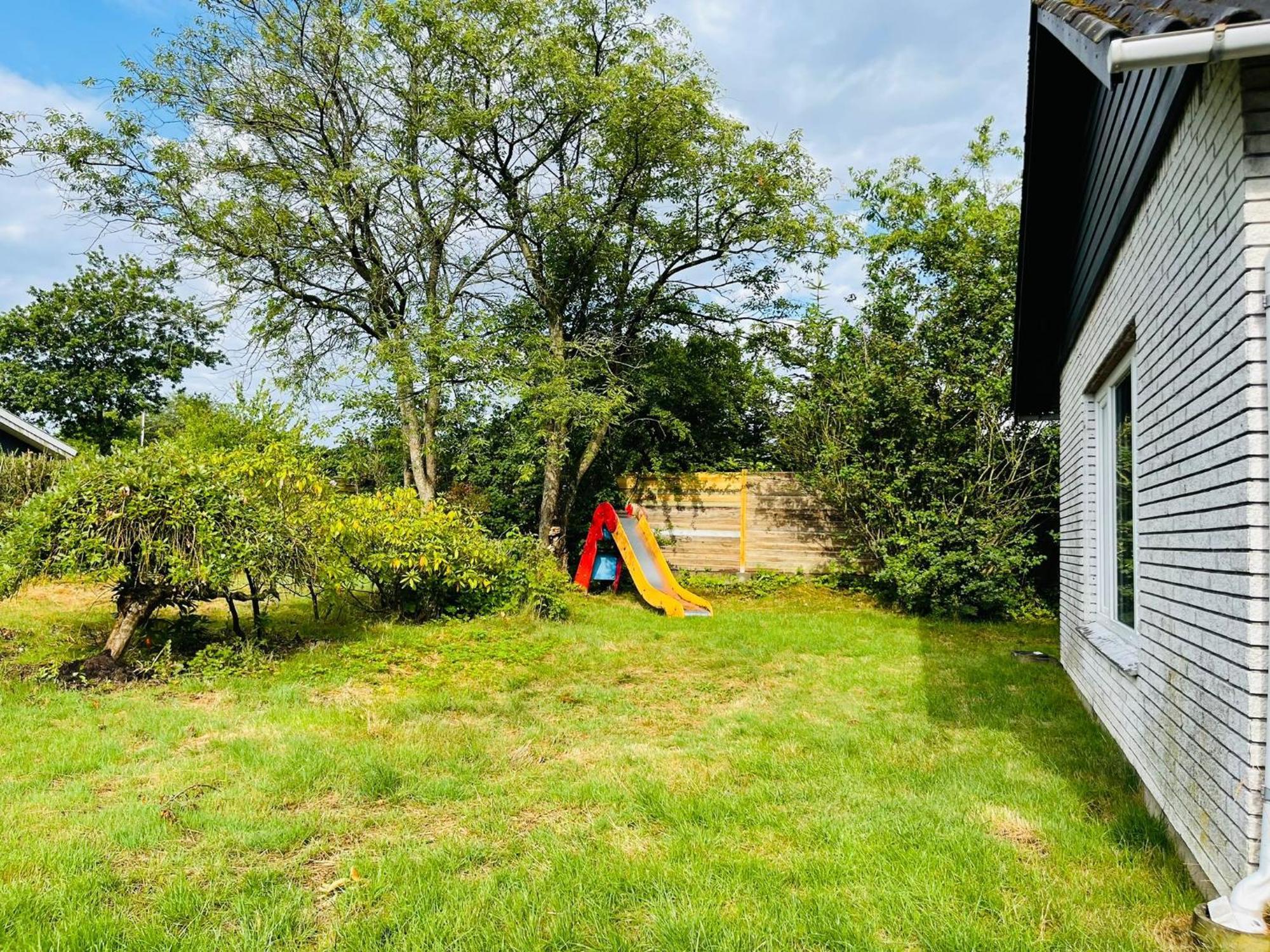 Scandinavian House Hotel- Holbol, Krusa Bagian luar foto